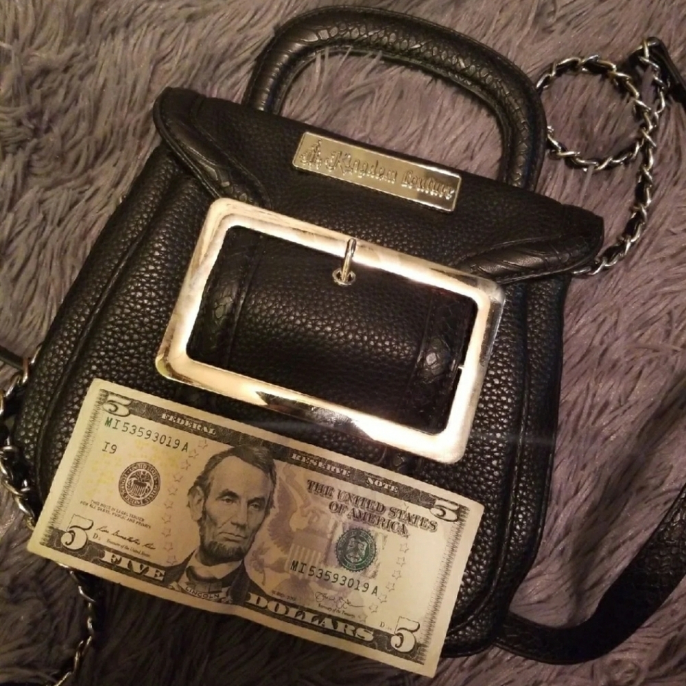 Kingdom Coulture Disney sleeping Beuty blackPurse